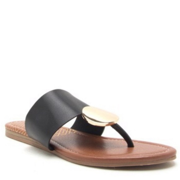 5⭐️BLACK THONG GOLD DISC SANDALS FLATS- Shoe - Picture 2 of 3